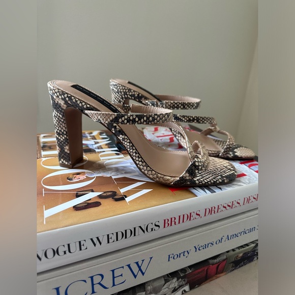 STEVE MADDEN Python Embossed FAINE Mules Shoe